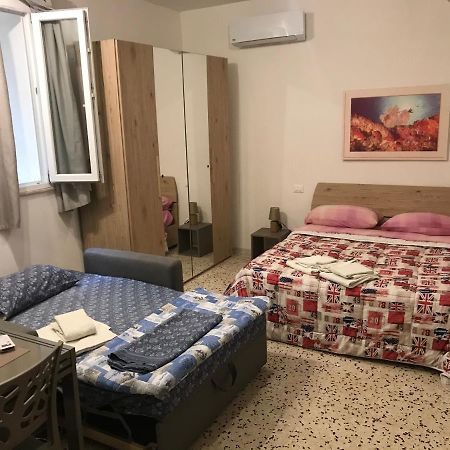 Della Cuba Vacanze Trapani Historic Center Екстериор снимка