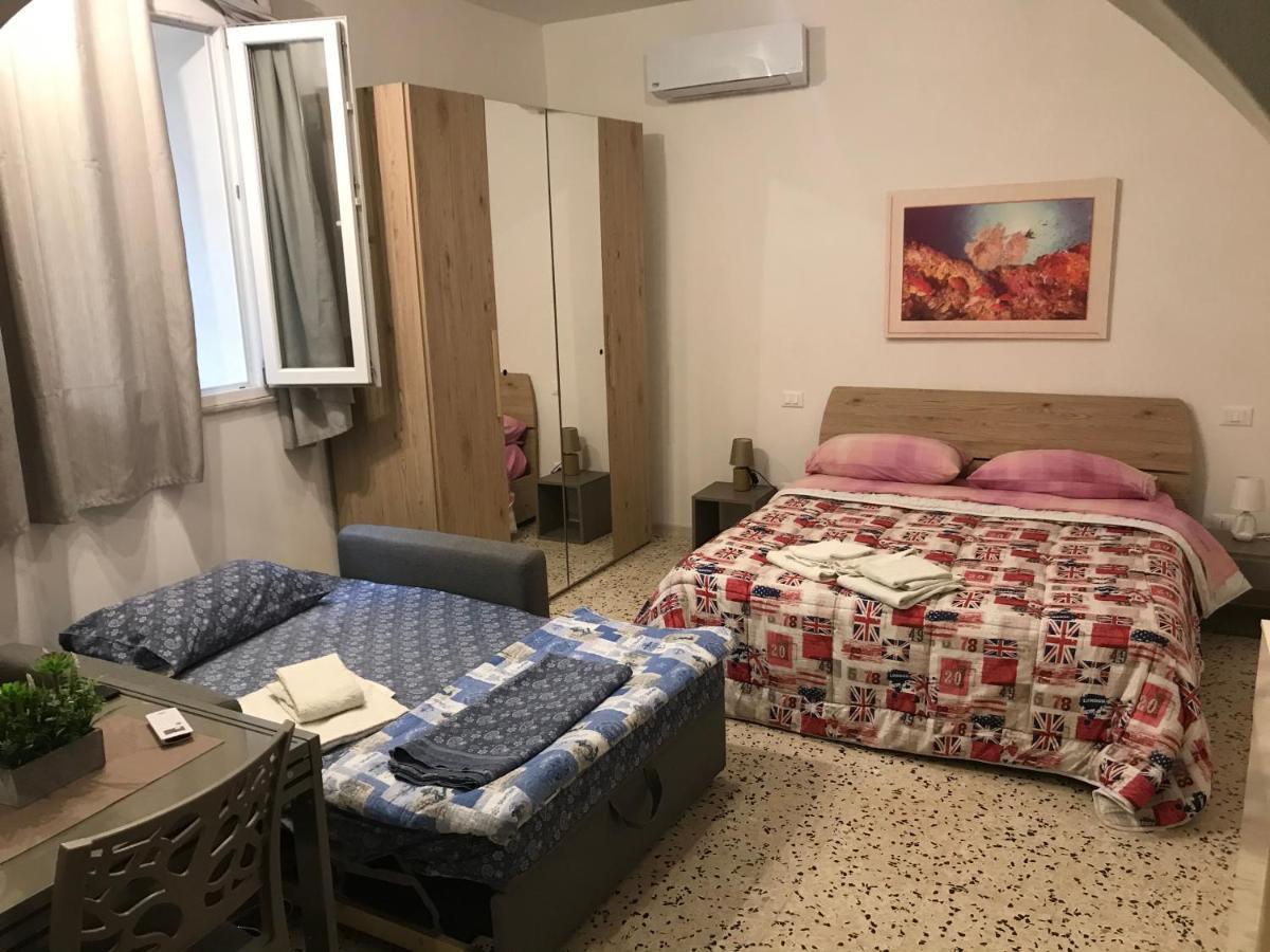 Della Cuba Vacanze Trapani Historic Center Екстериор снимка